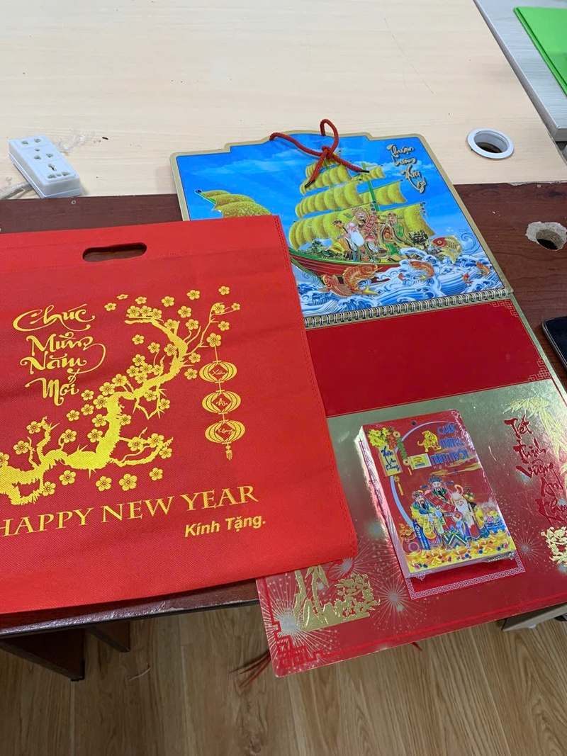 Click image for larger version

Name:	lich-bloc-sieu-cuc-dai-6.jpg
Views:	36
Size:	628.6 KB
ID:	286295