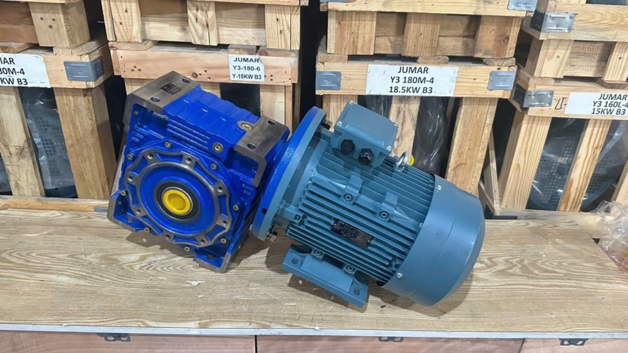 Click image for larger version

Name:	dong-co-giam-toc-tu-55kw-den-75kw-ha-thanh-motor.JPG
Views:	0
Size:	201.7 KB
ID:	319718